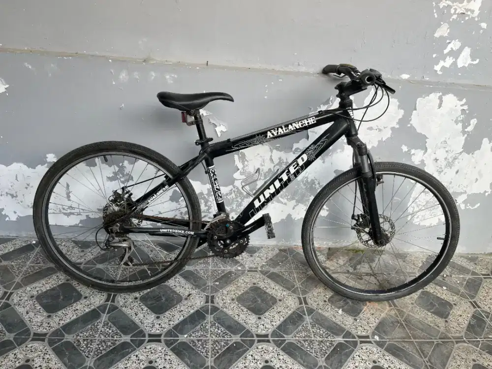Sepeda United Avalanche XC 72