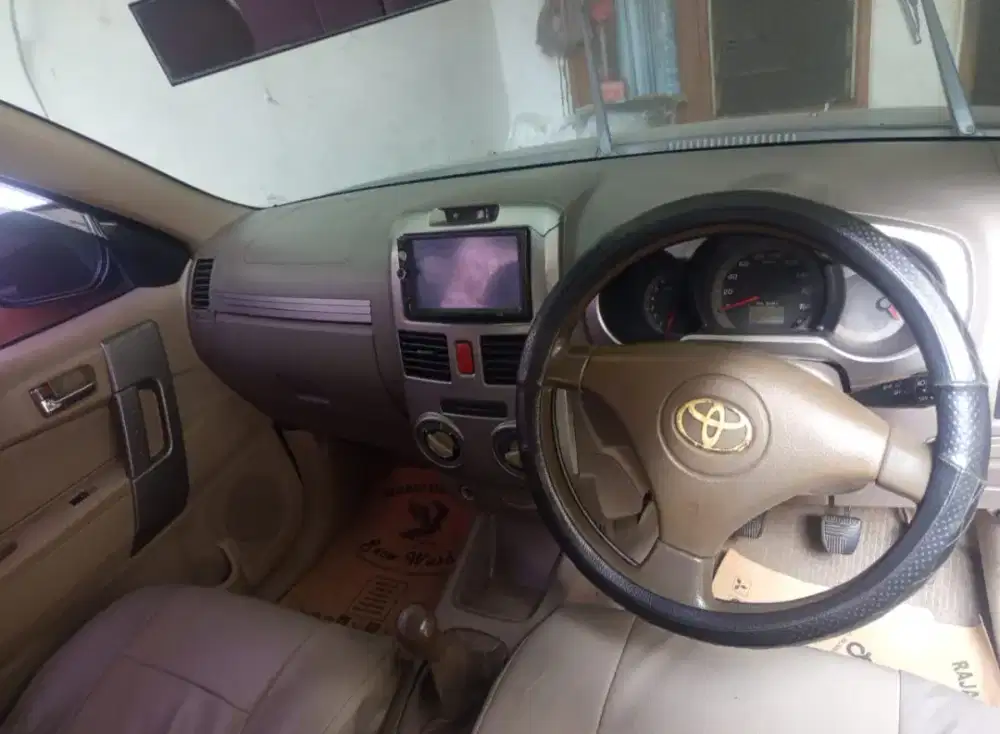 Toyota Rush 2015 Bensin