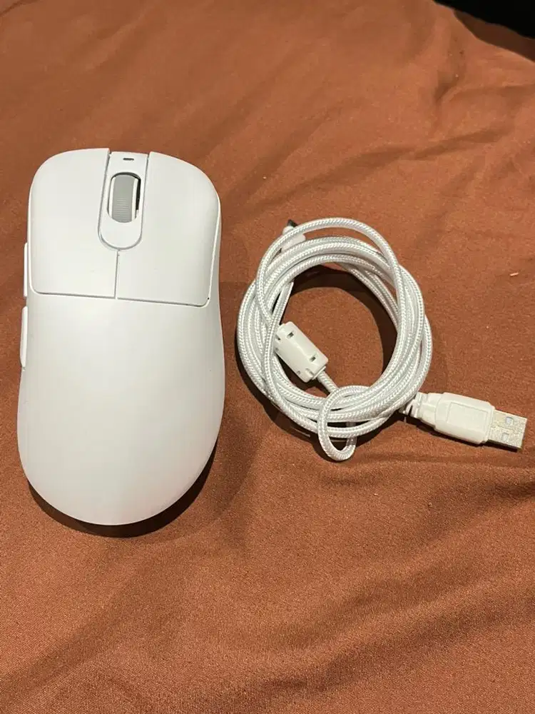 Press Play Atlas with Charging dock