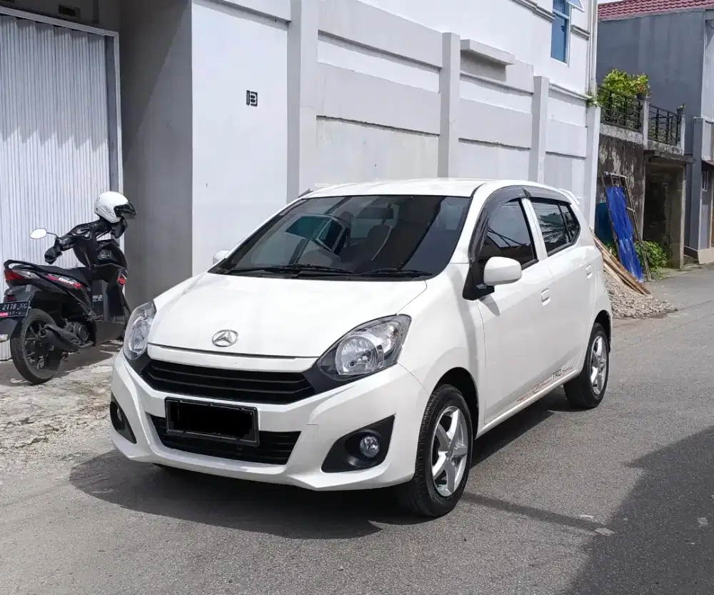 Daihatsu ayla 2016 km 29.rb asli