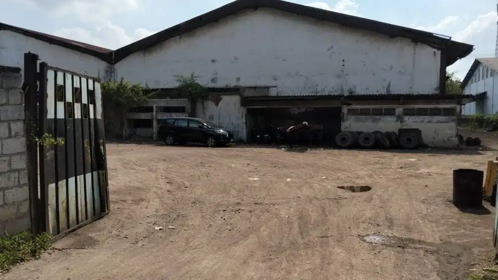 DIJUAL GUDANG HITUNG TANAH 10000M2 GUDANG 6000M2 NOL JL MARGOMULYO HGB