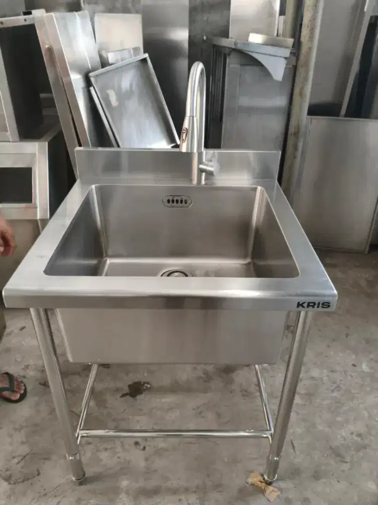 Single sink bowl backpass kris