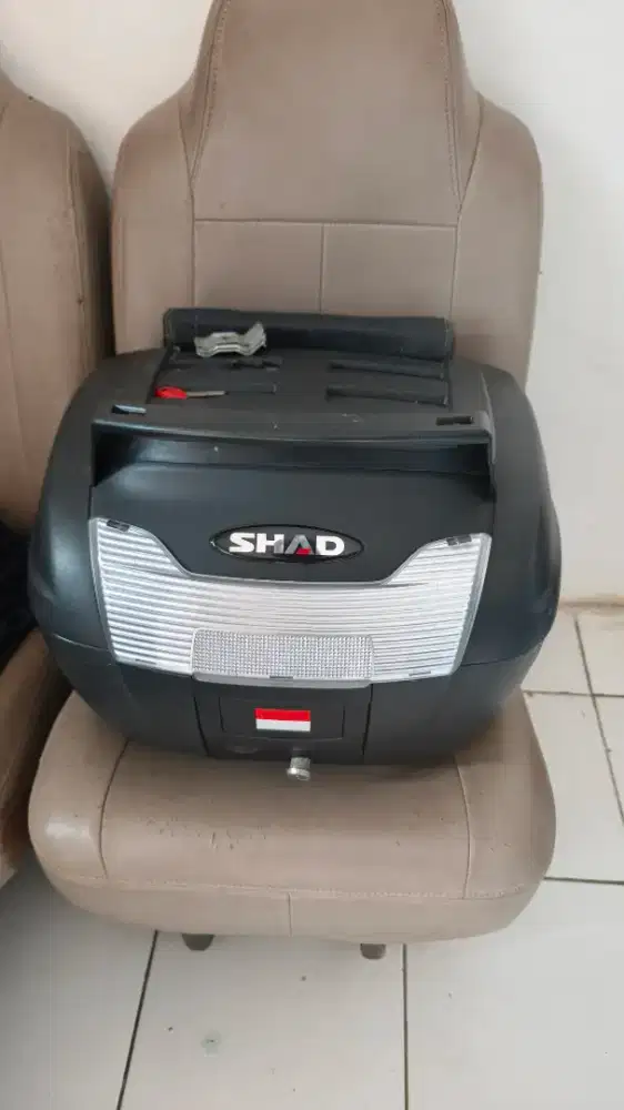 Top Box Shad SH40
