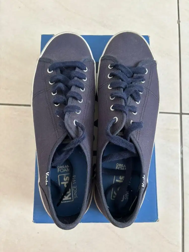 Sepatu Keds Women Navy