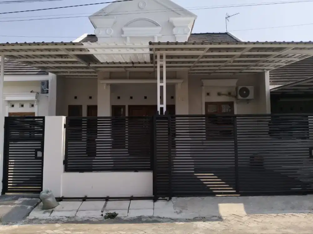 Disewakan Rumah di Perum Sapphire Residence Blok J 26