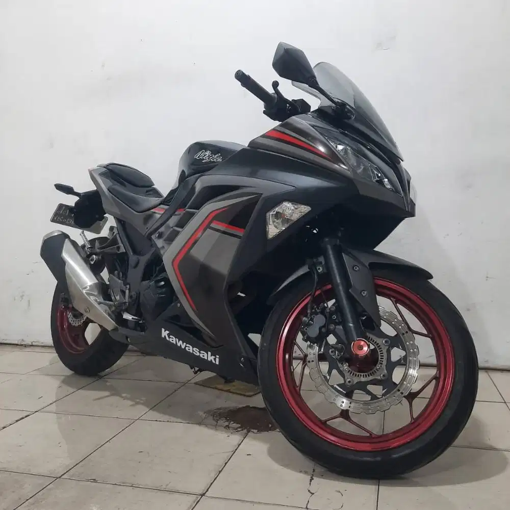 KAWASAKI NINJA 250 ABS TAHUN 2016 GRATS SERVIS, FREE OLI, BERGARANSI