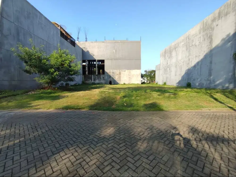 DIJUAL TANAH KAVLING LAGUNA REGENCY D6 700M2 HADAP JALAN UTAMA