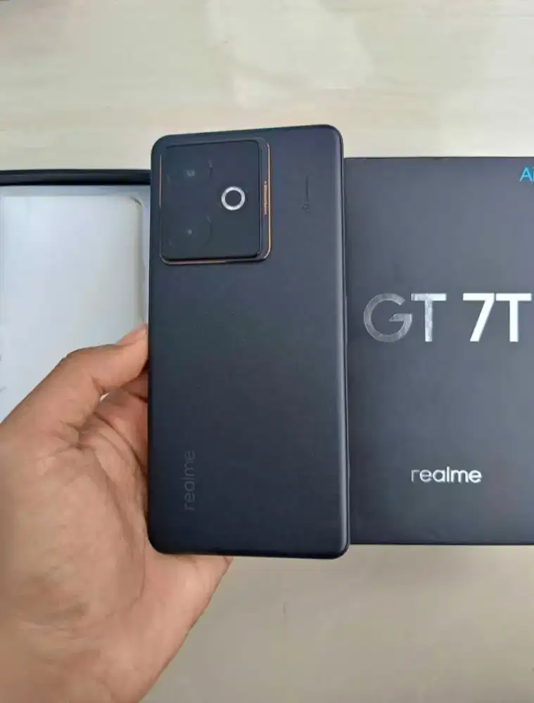 Realme gt 7t 12/256gb lengkap bekas