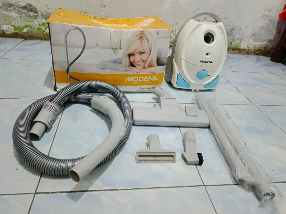 Modena Vacuum Cleaner VC-2313 1.1 Liter