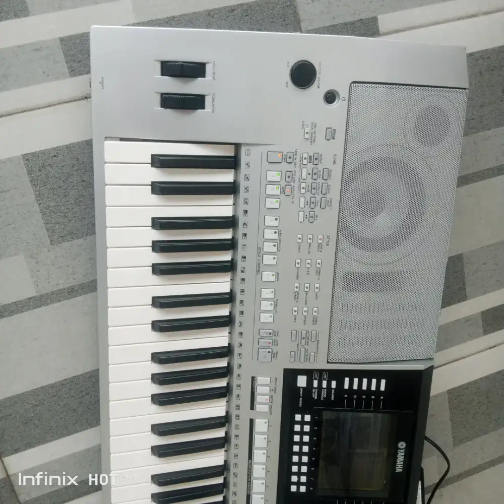 Keyboard Yamaha psr s910