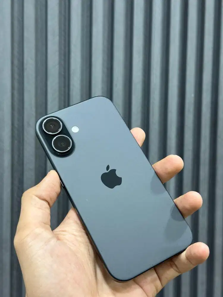 iPhone 16 256Gb iBox