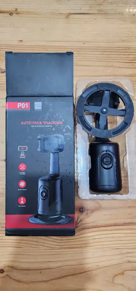 PO1 Magic Snapshot Auto Face Tracking Selfie Stick