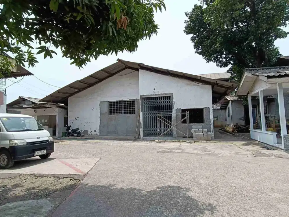 Disewakan 
GUDANG KECIL BARU RENOVASI + KANTOR + TOILET di Penggilingan Jaktim