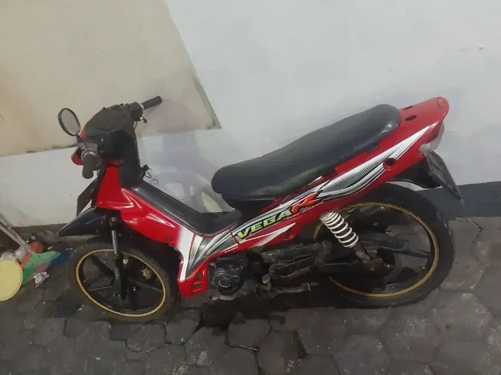 Yamaha Vega R Old