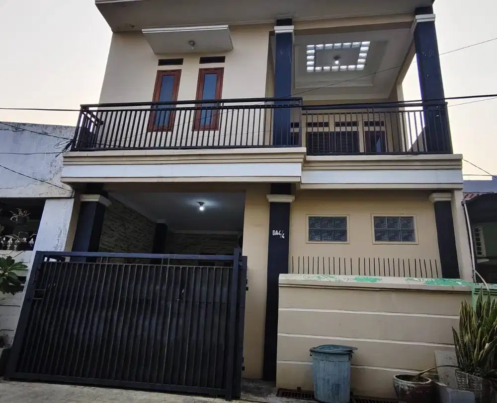 Dijual Cepat Rumah 2 LT SHM Banyak BONUS nya di Kota Bekasi Siap Huni