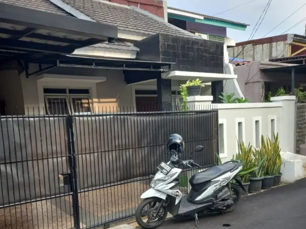 Rumah Minimalis LT 120 Meter di Komplek Jakasetia - Galaxy