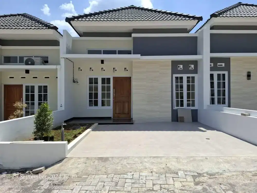 Rumah Siap Huni Strategis Di Banyumanik Semarang