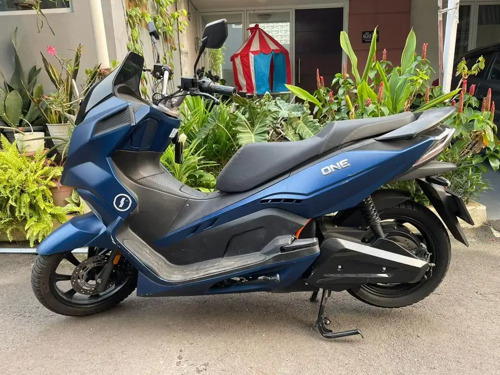 Alva One Blue 2023 motor listrik