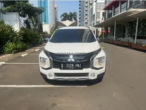 LOW KM 23rb Mitsubishi Xpander Cross Premium 2021