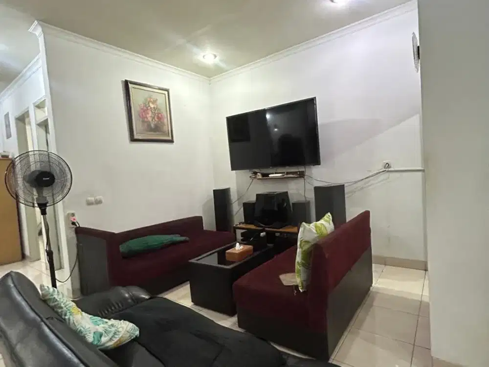 Dijual Rumah di BSD Serpong Delatinos LT.8x18 SHM Harga Nego