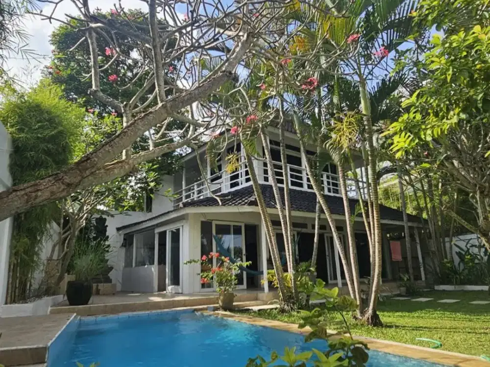 Dijual Villa Klasik Mewah di Berawa – Lokasi Strategis Dekat Pantai & Milk & Madu