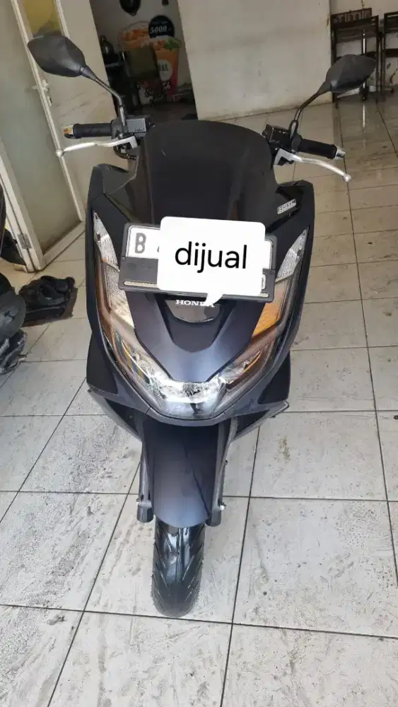 Dijual Motor Honda PCX 2023 Hitam type ABS
