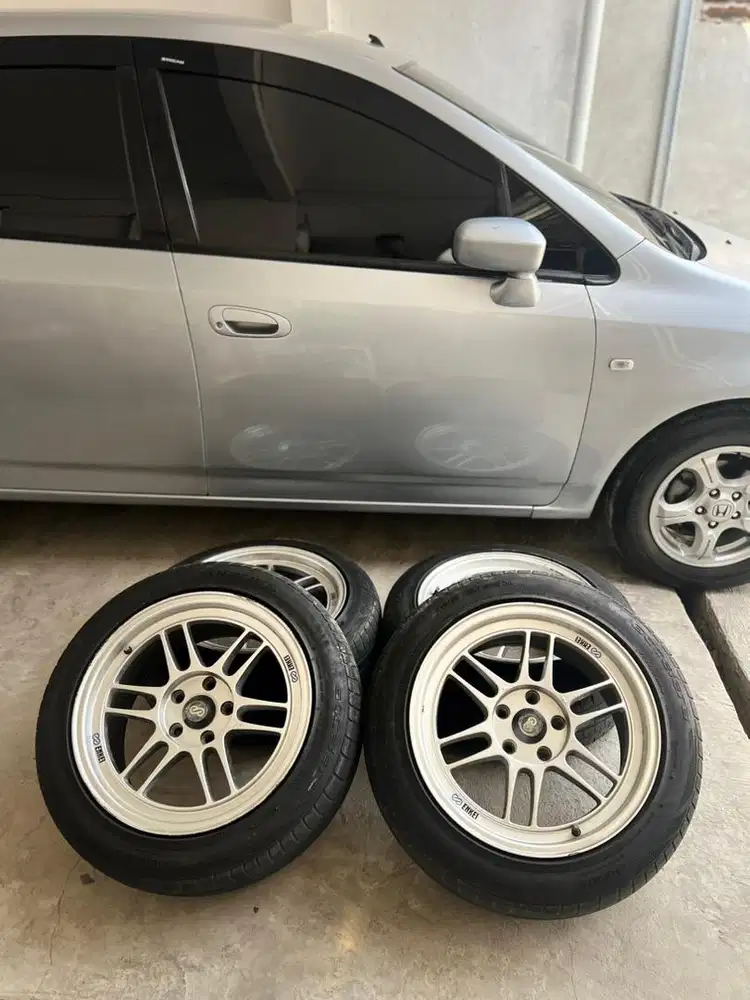 Velg Enkei RPF1 face 2 R17 ban 215/55
