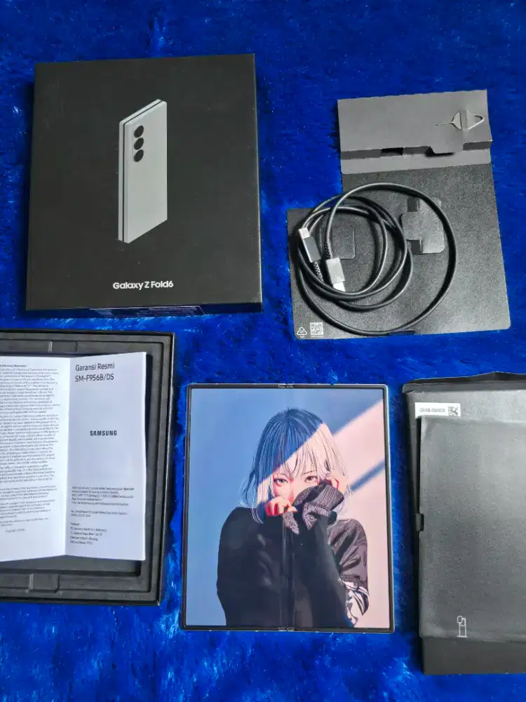 Samsung Galaxy Z Fold 6 SEIN 12 256gb Fullset Original Silver Shadow