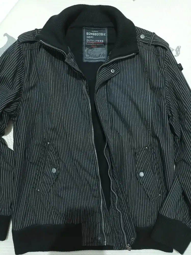 Jaket laki bombboggiee