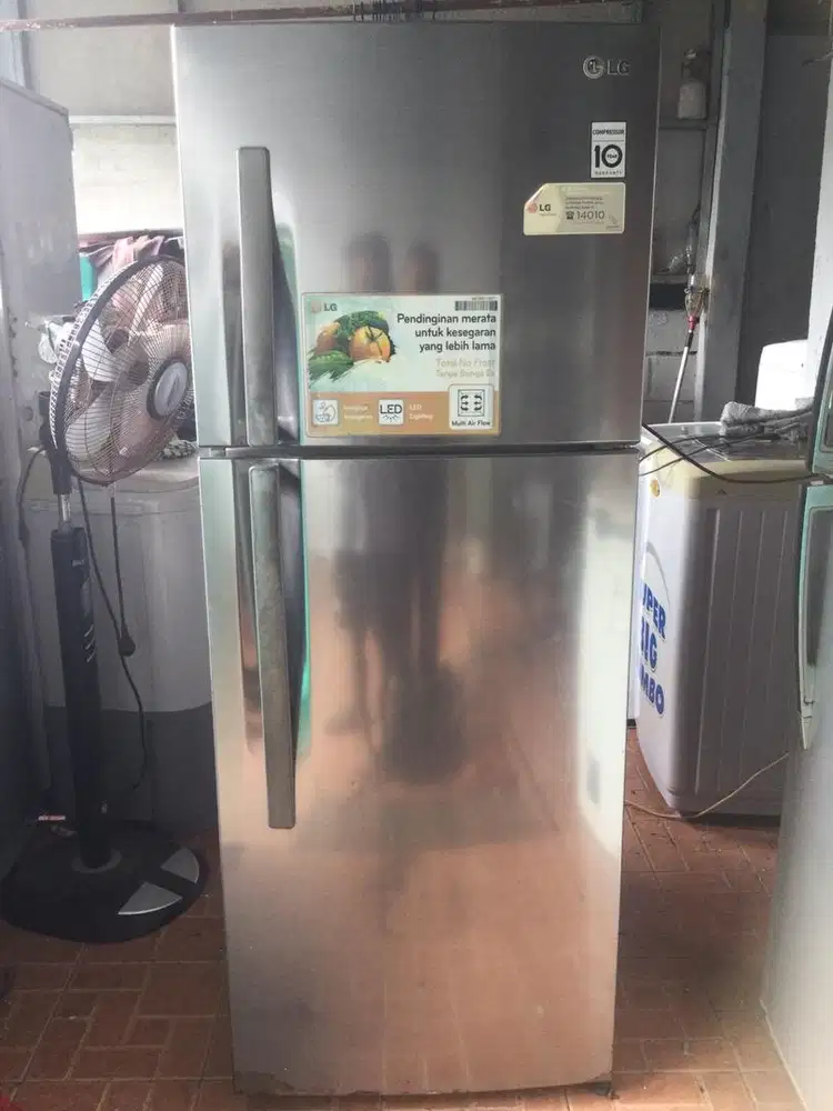 Kulkas 2 Pintu Merk LG