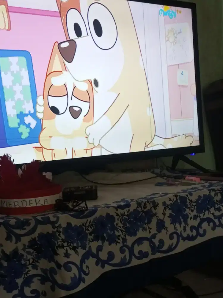 Di jual tv WEYON 40 smart led