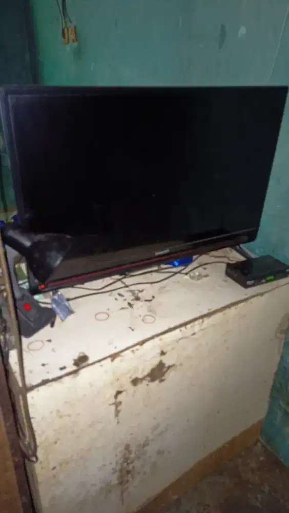 TV Sharp 32 inch