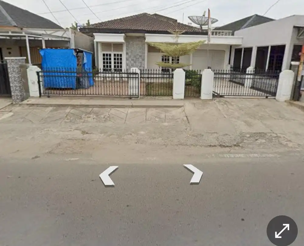 Dijual Rumah 2 Lantai di 15 Polos Metro