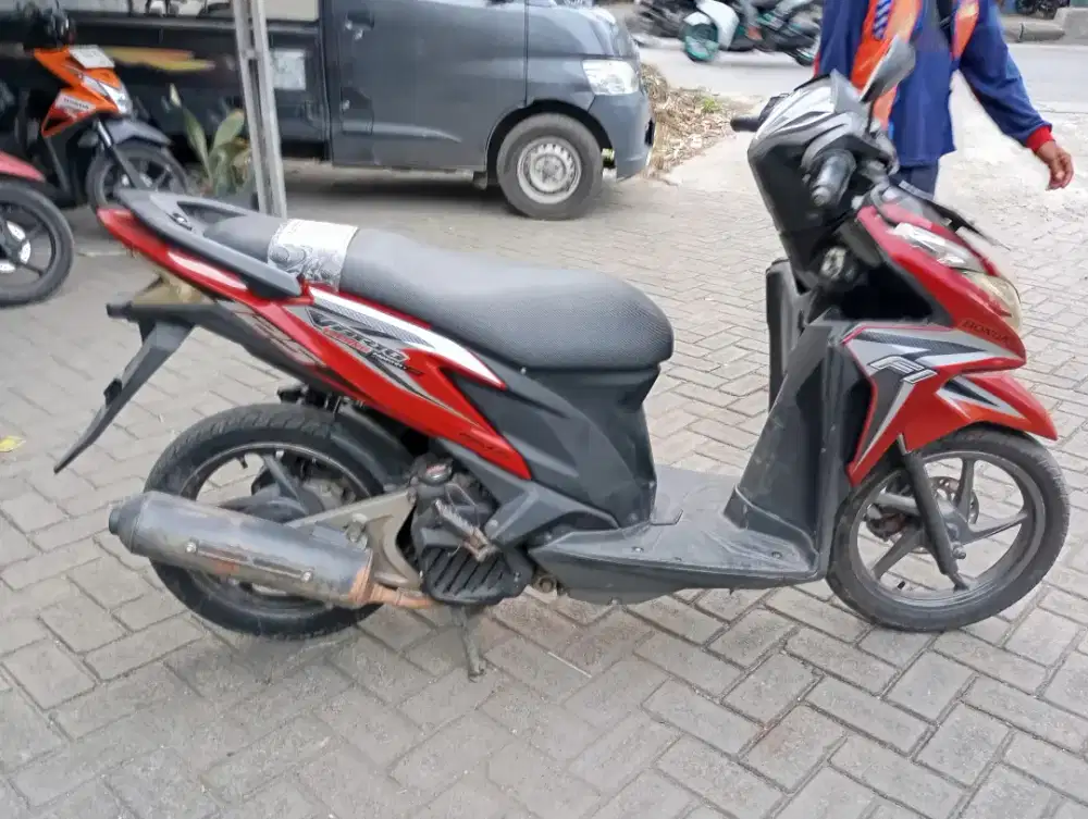 [PROMO OKT] Honda Vario 125 kzr Tahun 2014 T/A