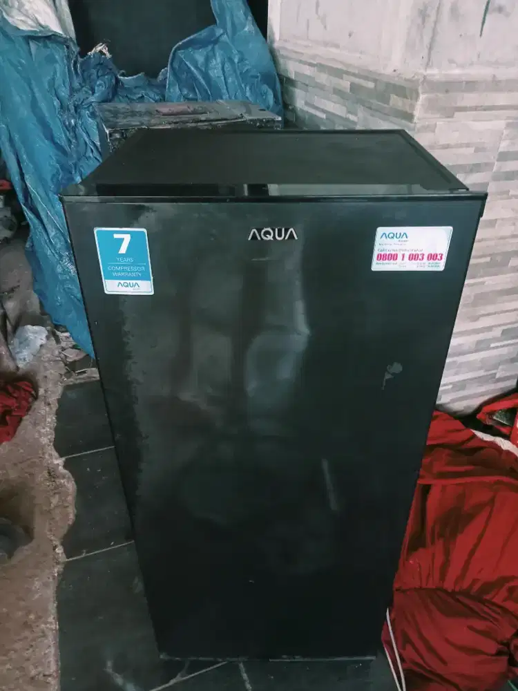 Kulkas aqua 1 pintu
