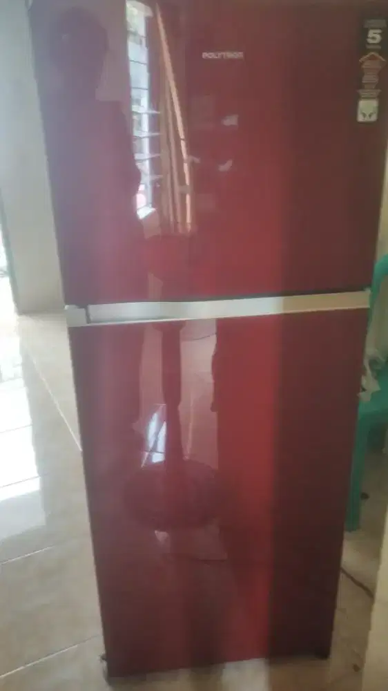 Kulkas poliytron 2 pintu