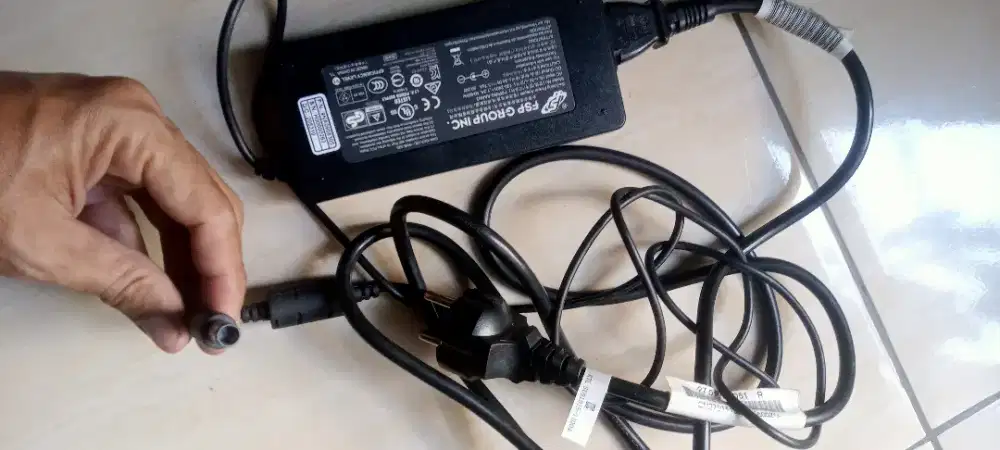 Casan Laptop 2 Model Lok Kemanggisan