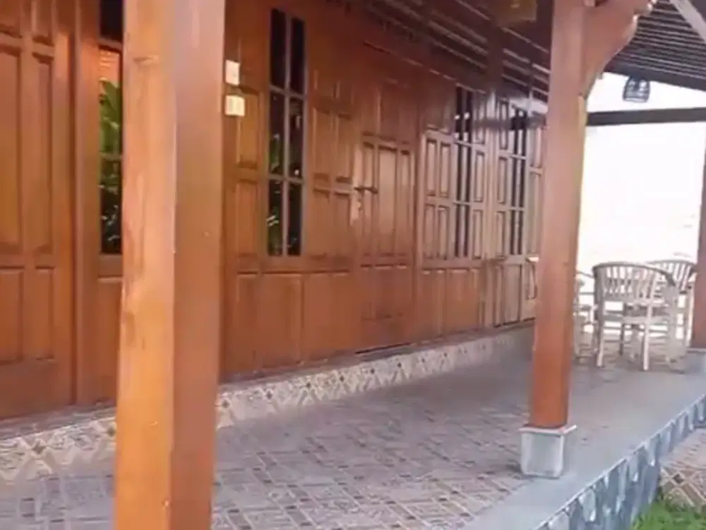 Dijual Villa Komplek Bagus Lokasi Seseh Bali – View Sawah & Dekat Pantai