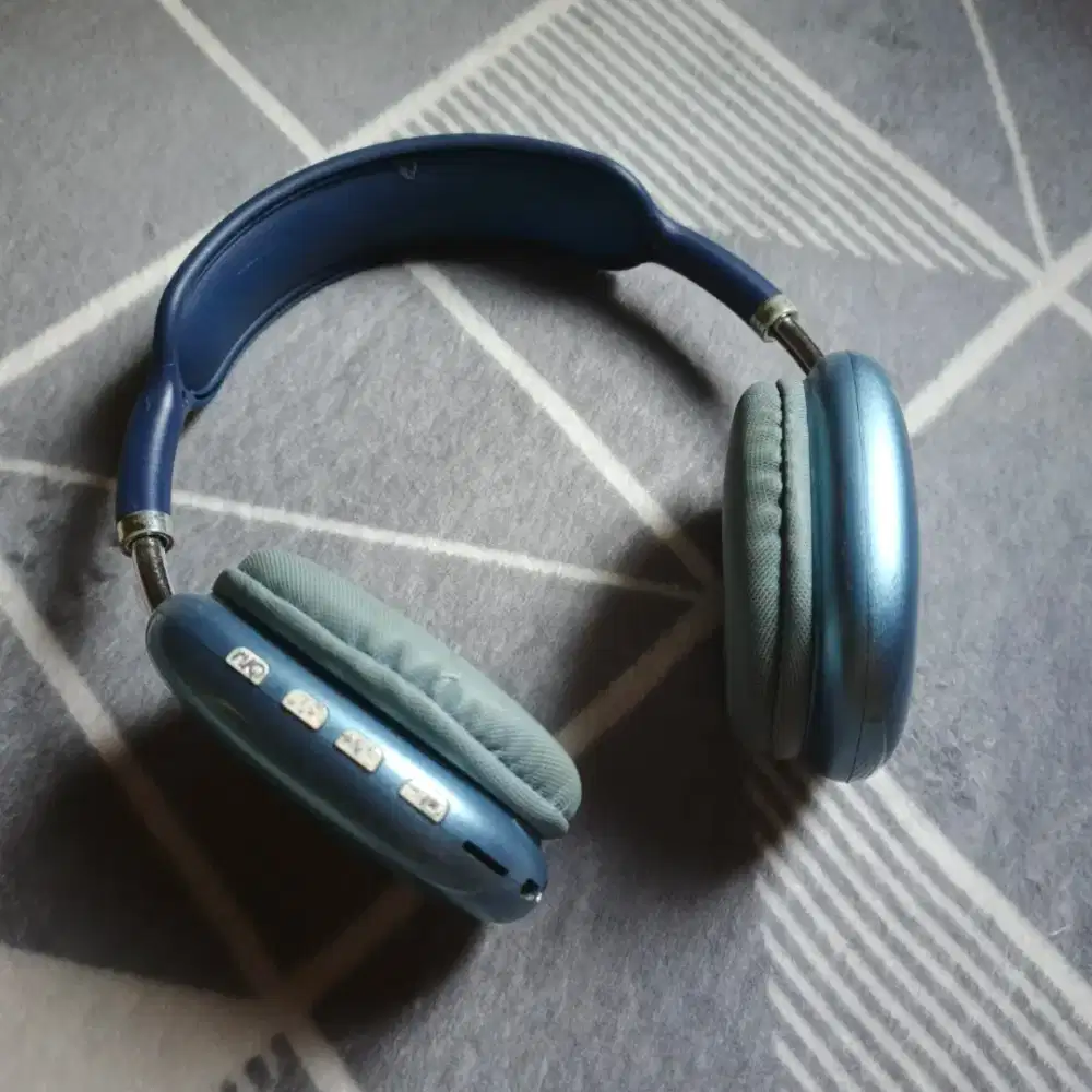 Headphone bluetooth