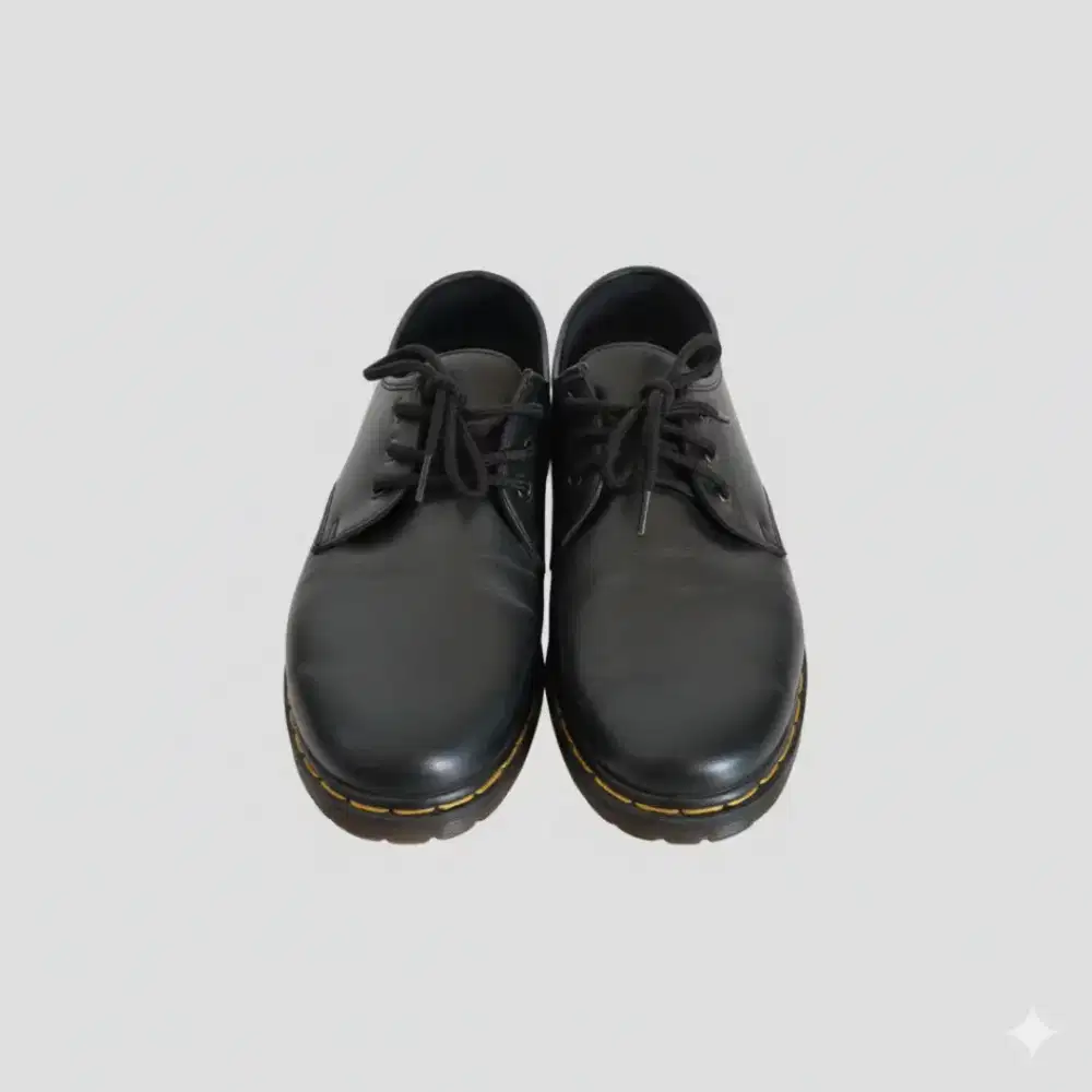 JUAL SEPATU VOYAGE 3 Lubang size 39