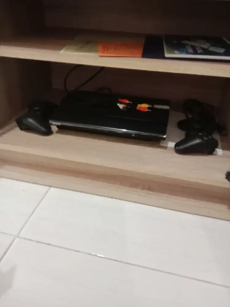 Dijual PS 3 slim 500gb kondisi mulus