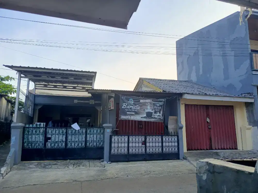 Dijual 1 rumah utama + 5 pintu kontrakan