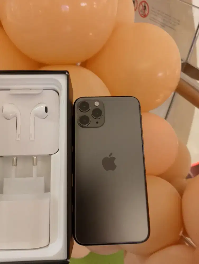 Iphone 11 pro max 256gb tentang apple