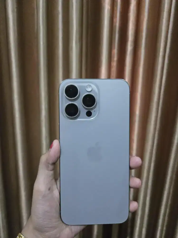 iPhone 15promax ram 1T no minus