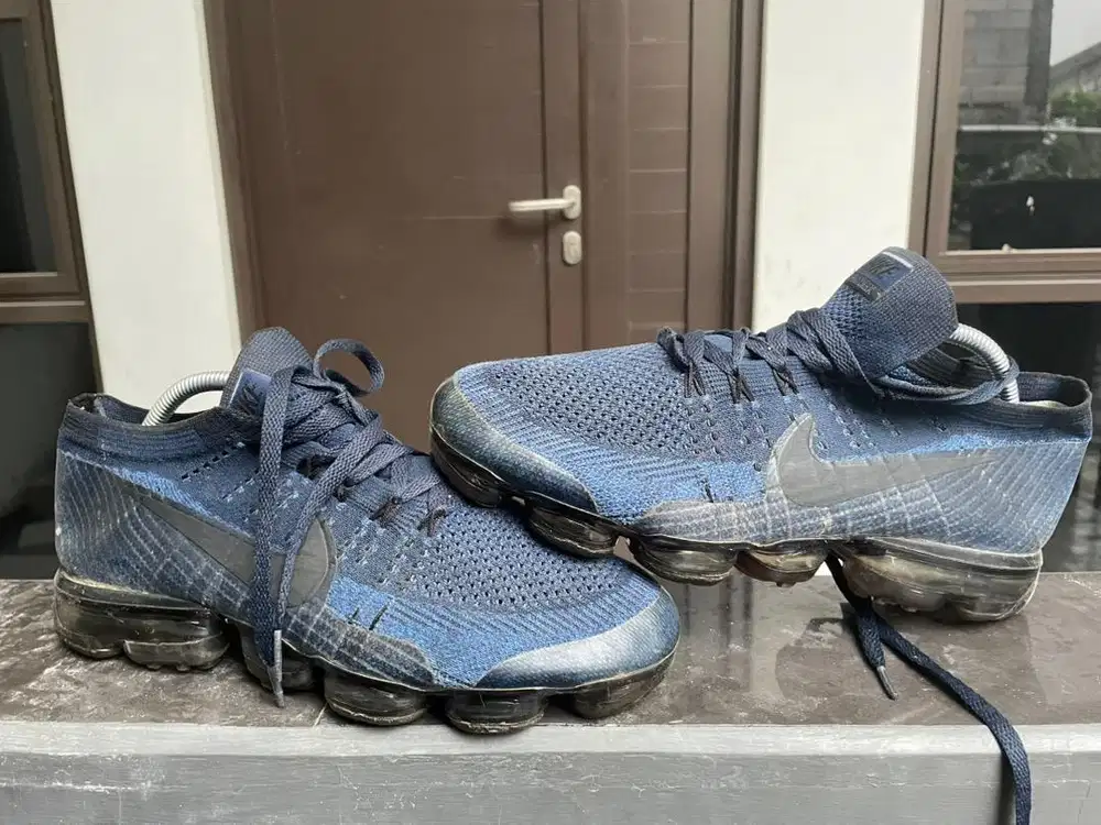 vapormax blue running