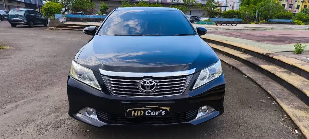 Toyota Camry 2.5 V 2013 / 2014 Black On Beige Mulus Pajak Panjang