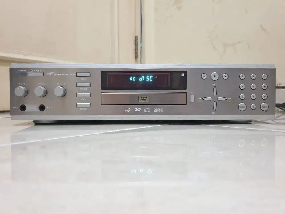DVD & Karaoke Player Hyundai HDV204 + Maxtron DVD9860