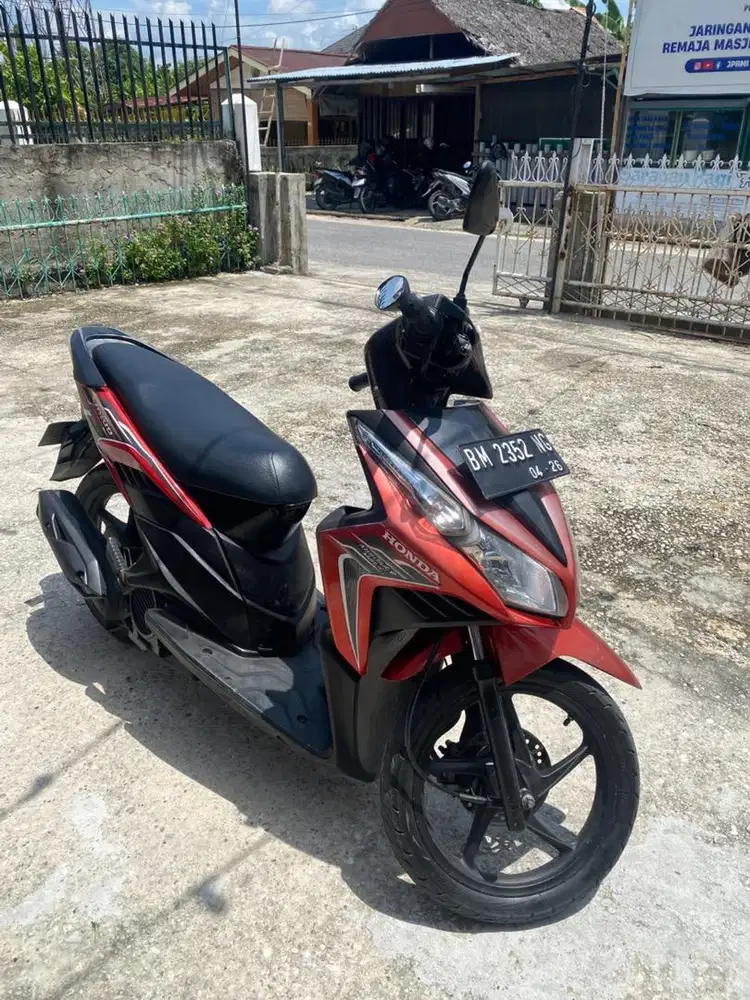 Dijual Cepat Vario Tecno 2011