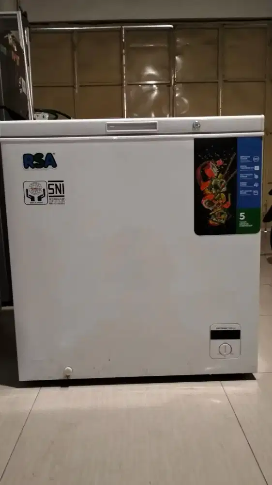 Di jual cepat Freezer RSA CF 210
