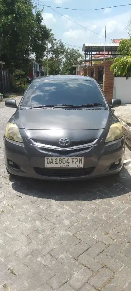 Toyota vios LIMO 2013